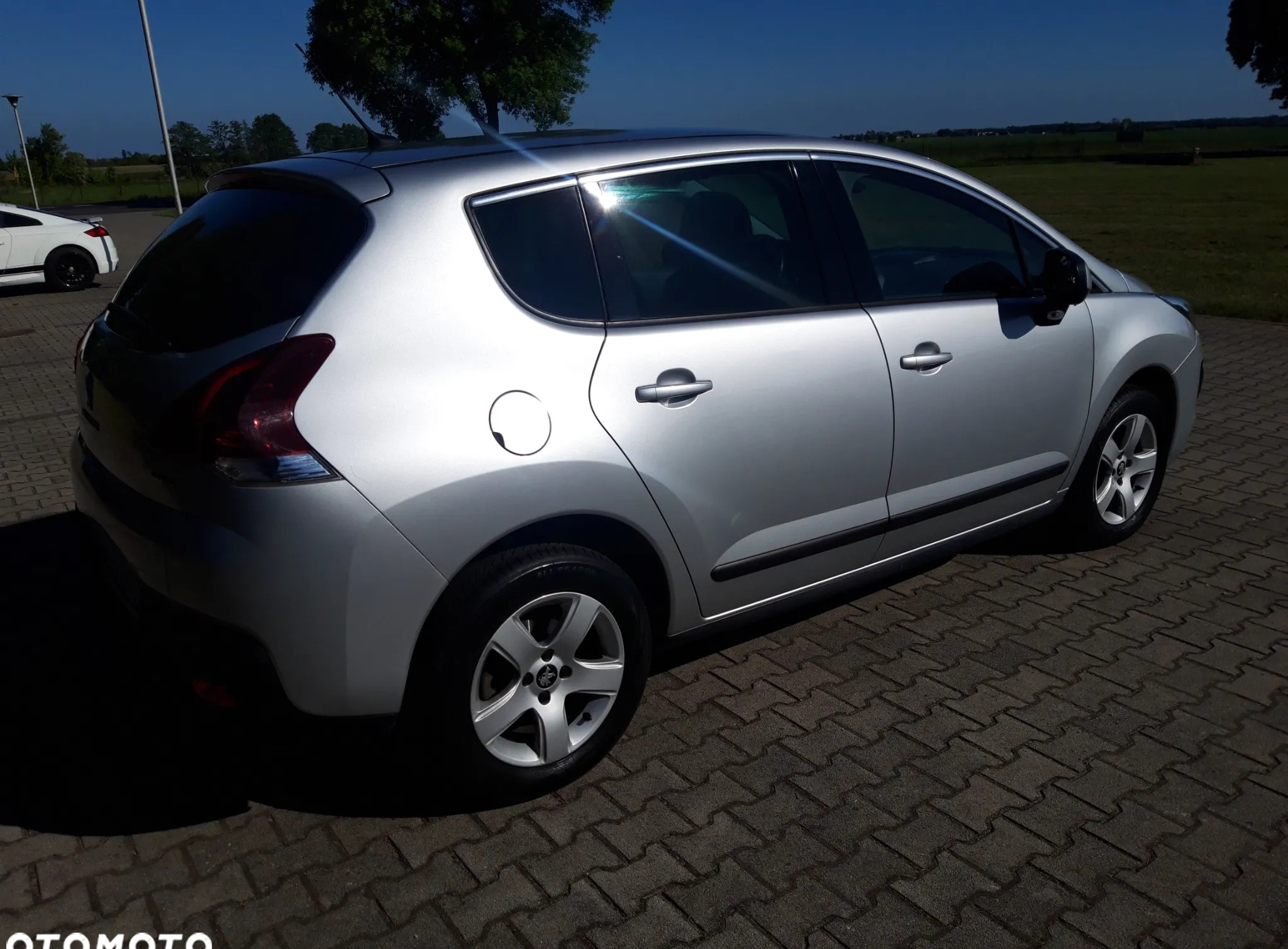 Peugeot 3008 cena 35800 przebieg: 221000, rok produkcji 2015 z Raszków małe 121